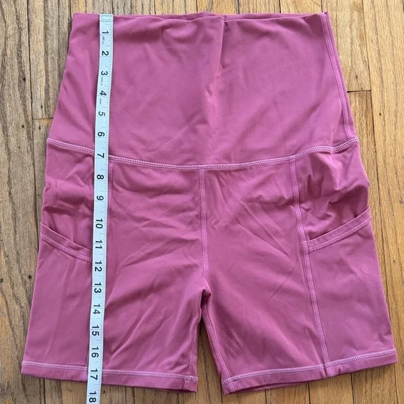 Summer Mae Maternity High Waisted Biker Shorts - Small - Picture 5 of 6